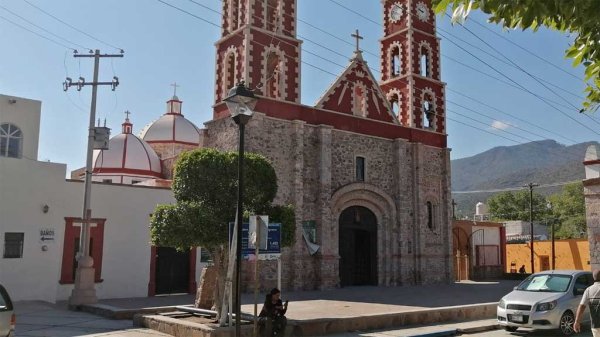 Proyectos del Corredor Turístico y Cerro de la Faja, están en pie, dice presidenta