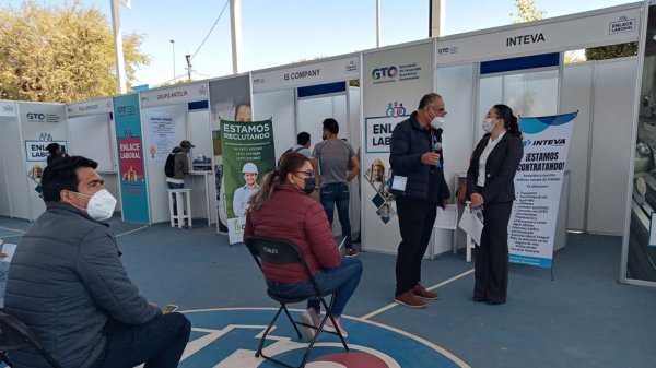 Con más de 400 vacantes disponibles, inauguran Feria del Empleo en Silao