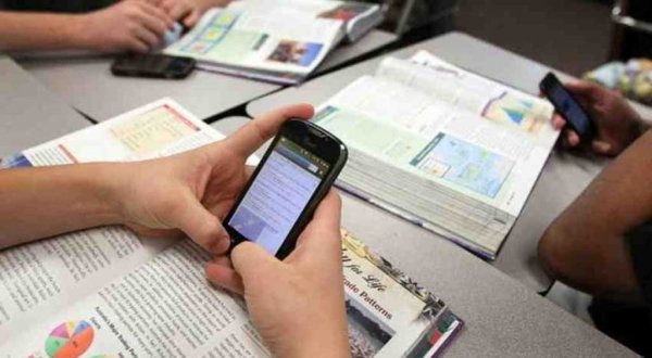 Arranca campaña de donación de celulares