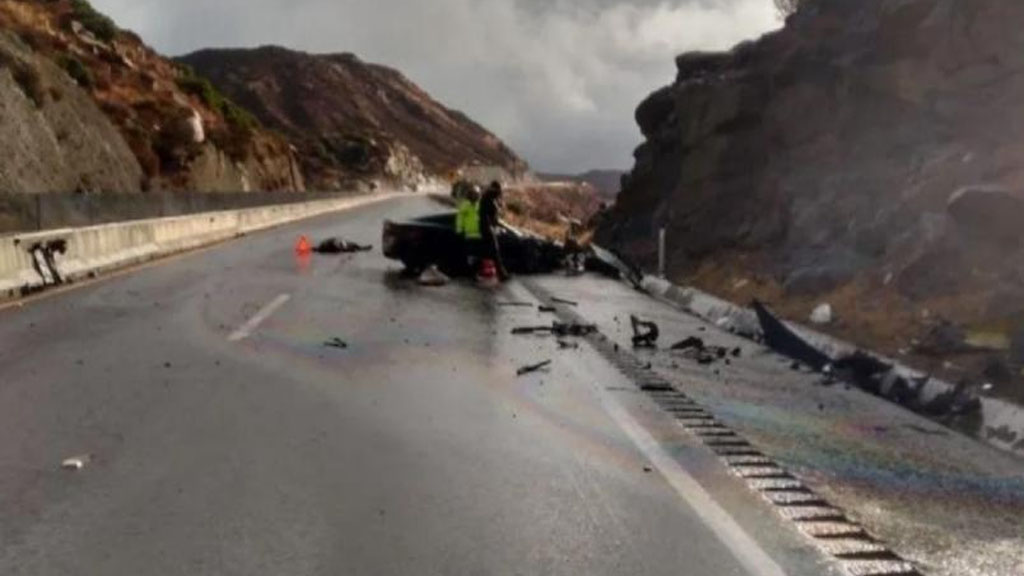 Conductor de Corvette choca y muere por transmitir para Facebook mientras manejaba