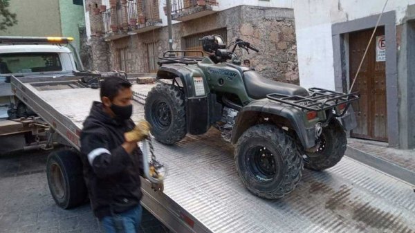 Recuperan una motocicleta robada en la Capital