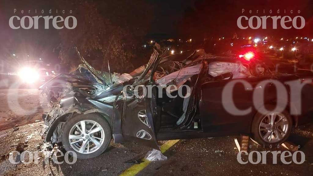 Aparatoso accidente en la Guanajuato-Juventino Rosas deja a una persona lesionada