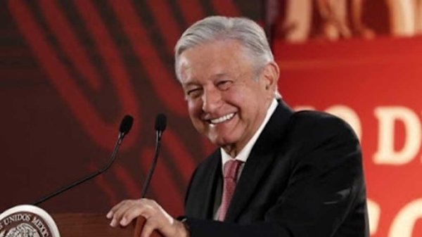 Ni fiestas ni regalos: AMLO pide limitar fiestas Navidad por COVID-19