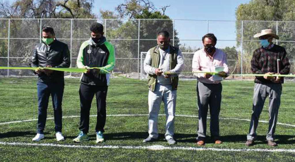 Entregan cancha en El Guadalupano