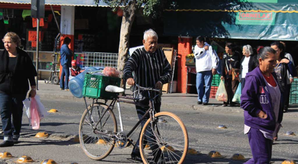 ‘Abuelitos’ se quedan desamparados en la pandemia