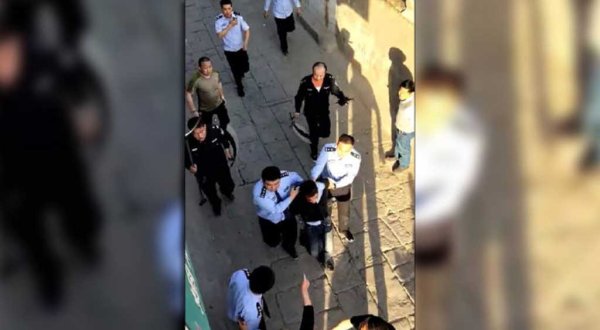 Hombre asesina a 7 personas CON UN CUCHILLO en China