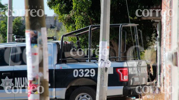 Asesinan a dos jóvenes que platicaban afuera de un domicilio