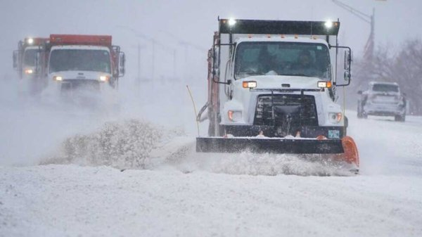 Al menos 47 muertos y millones sin electricidad por tormenta invernal en EE.UU.