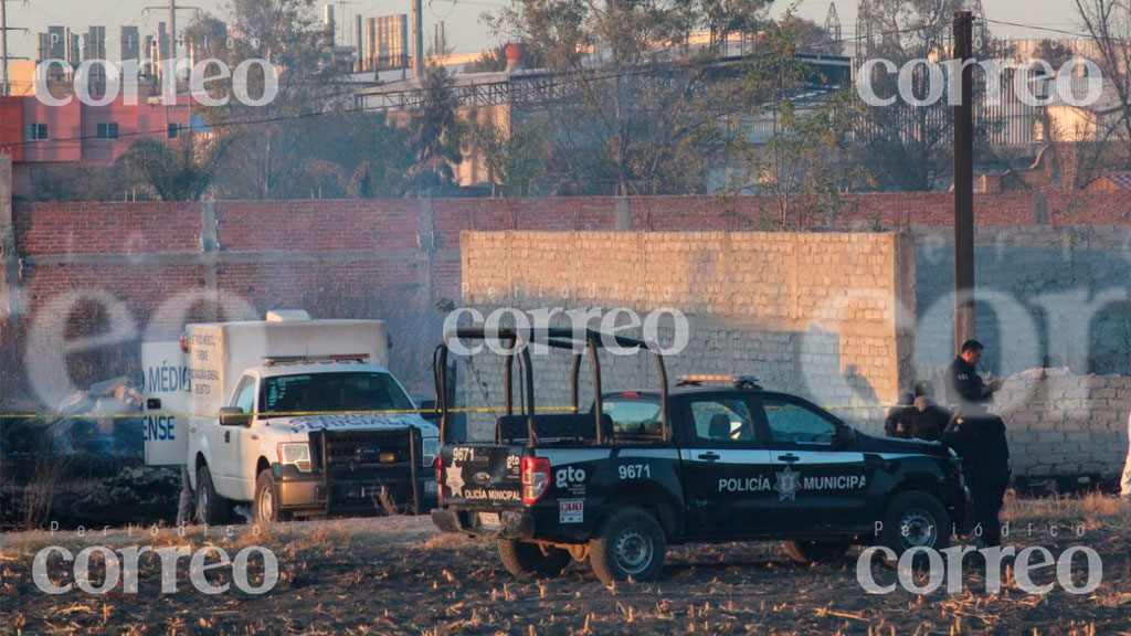 INCENDIAN a persona sobre camino viejo a segunda Fracción de Crespo