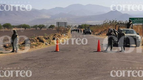 Abandonan un cadáver envuelto en plástico en Acámbaro