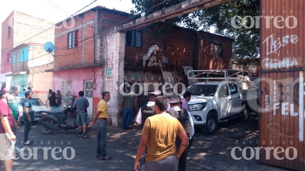 En violento robo se llevan motocicleta; la abandonan luego de ser perseguidos por vecinos