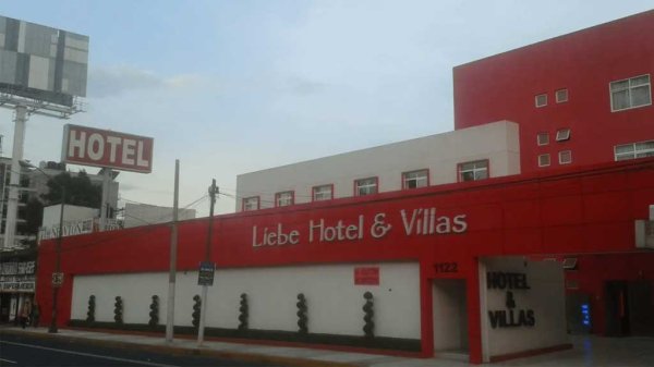 ‘Trio’ entra a motel y solo salen dos; abandonan el cuerpo de uno en la habitación