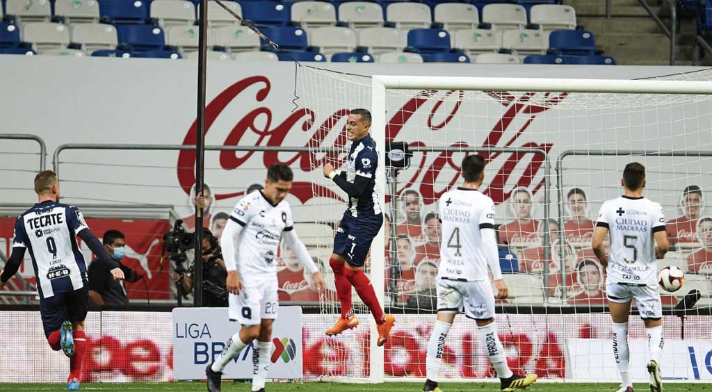 Monterrey se impone a los ‘Gallos’ del Querétaro