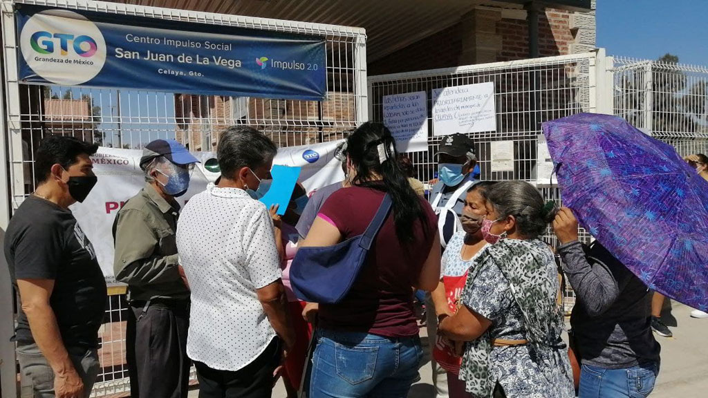 Exigen foráneos ser vacunados contra Covid-19 en comunidades de Celaya