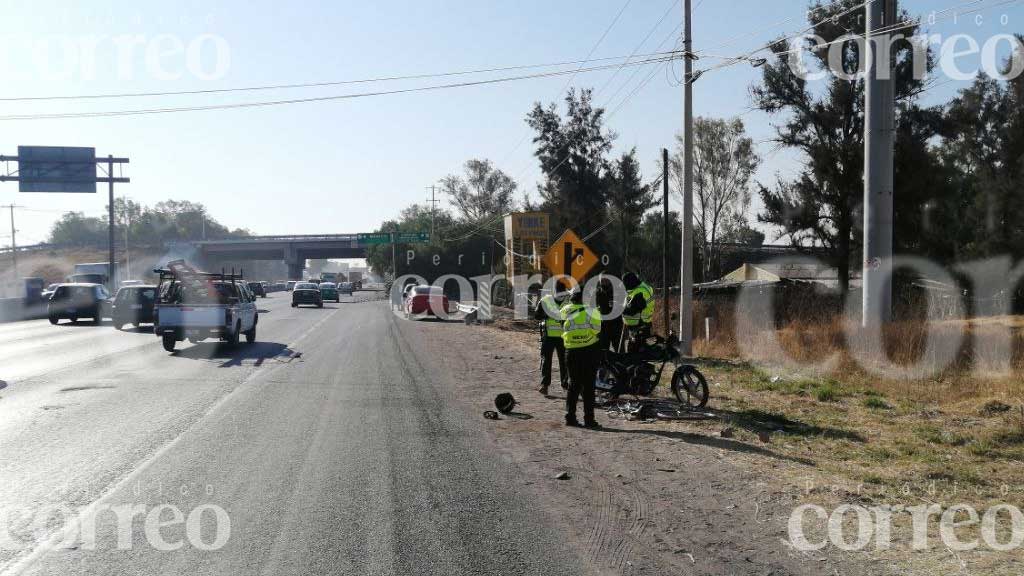 Reportan a un hombre grave tras ser arrollado por una tolva en la León-Silao