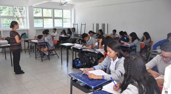 Rechazan regreso a clases planteado por Sinhue