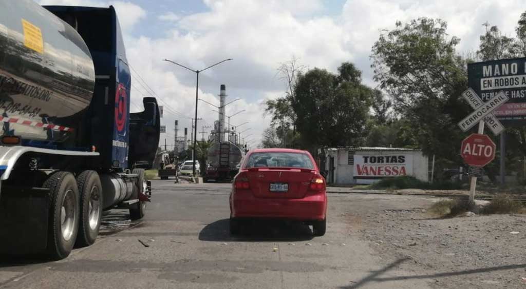 Falta de recurso limita obra en la avenida Insurgentes