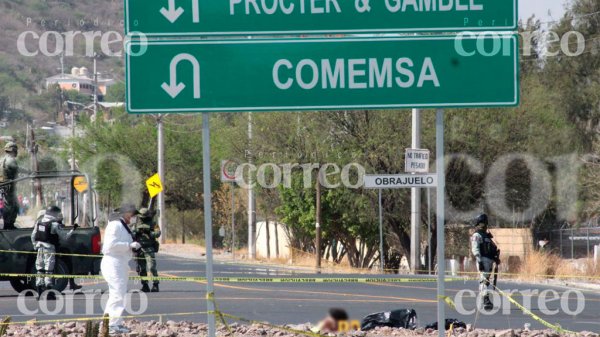 MACABRA ESCENA; dejan cadáver desmembrado sobre glorieta