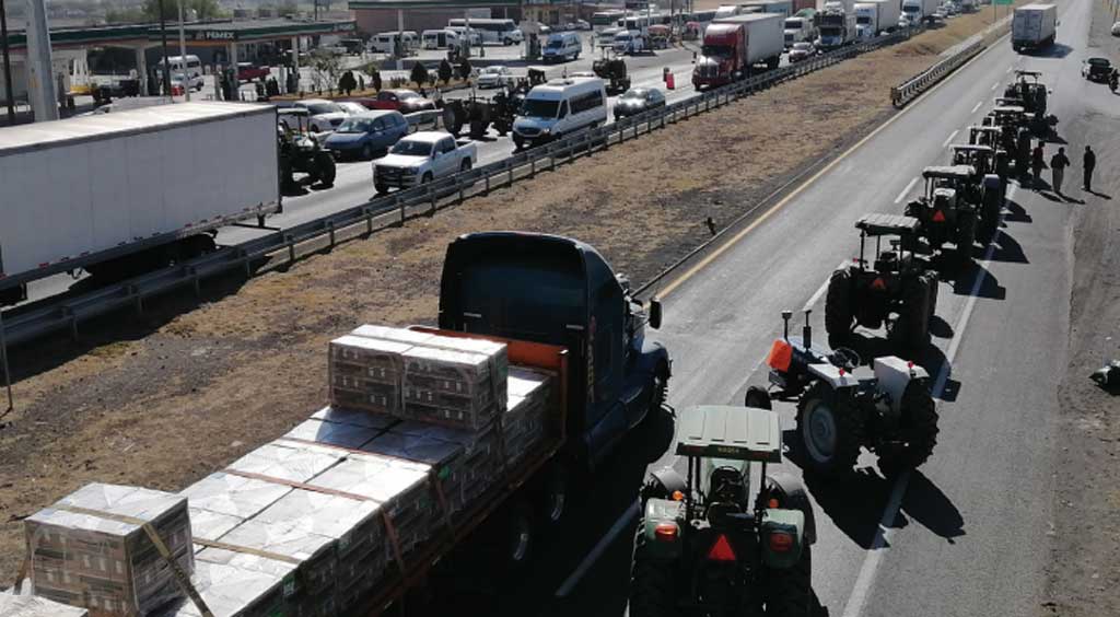 Campesinos ‘alzan la voz’ y se manifiestan en calles y carreteras