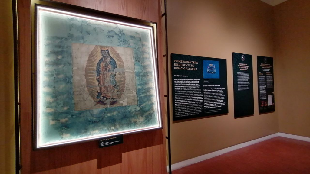 Inauguran exposición “Ruta Itinerante de Banderas Históricas” en la Capital