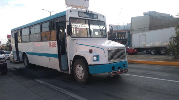 Buscan que la federación costee vialidades y paraderos de transporte público de la Capital