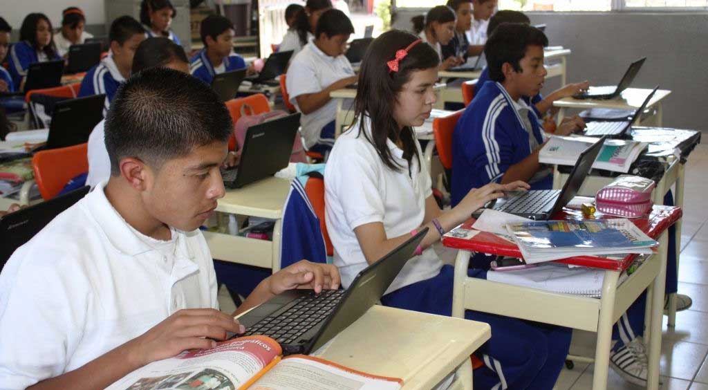 Casi 3 mil alumnos dejaron la escuela por la pandemia en Guanajuato