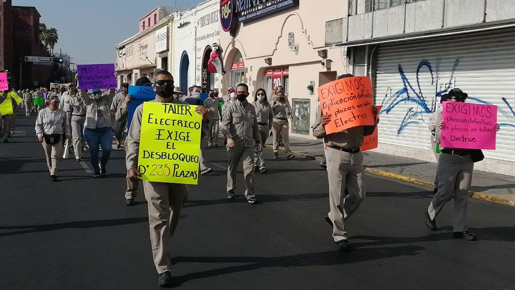 Aprovechan ‘Día de la Expropiación’ y denuncian inconformidades con Pemex