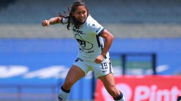 Pumas femenil celebra triunfo 2-0 ante las Esmeraldas