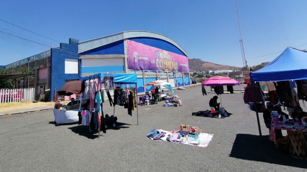 Tianguis La Colmena se queda sin comerciantes