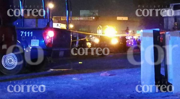 Sorprenden y ASESINAN a hombre en plena calle