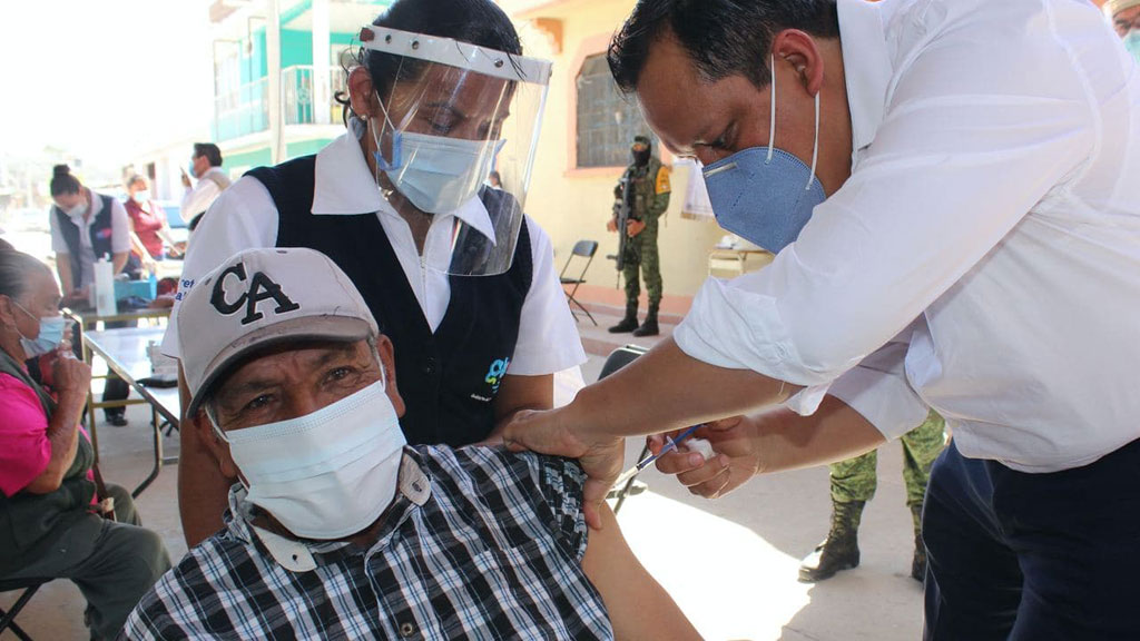 Por esta razón solo vacunarán a adultos mayores de 70 años en Irapuato