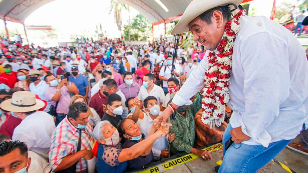 Simpatizantes de Félix Salgado protestan en INE