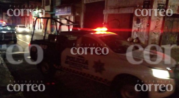 Hombres armados ingresan a vecindad y SE LLEVAN  a hombre en Santa Anita