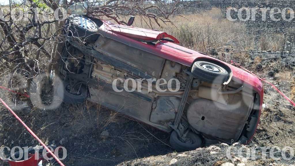 Volcadura en la Guanajuato-Irapuato deja un hombre lesionado