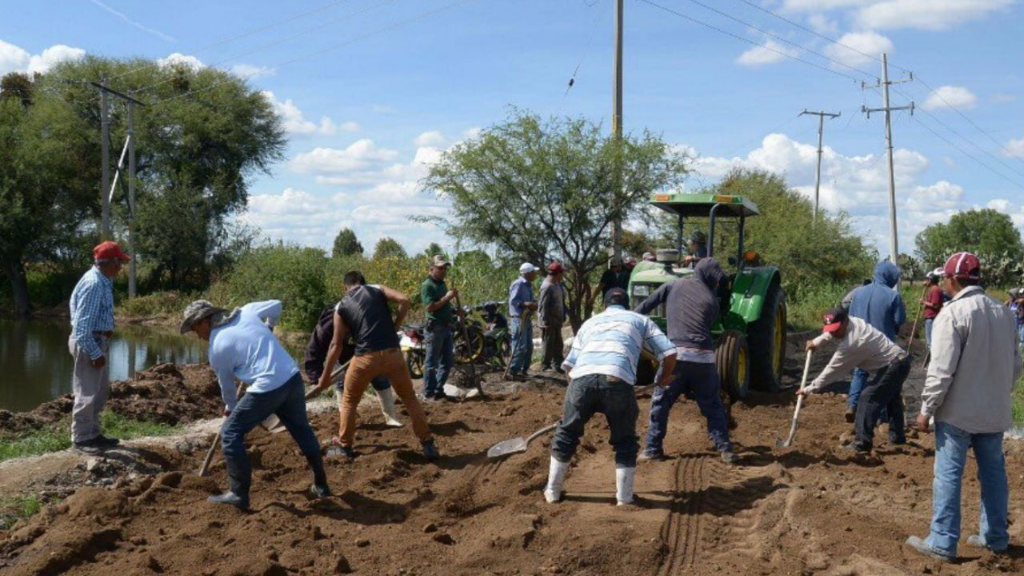 Gobierno utilizó más de mil 600 millones de pesos de la deuda pública para rescatar el tejido social