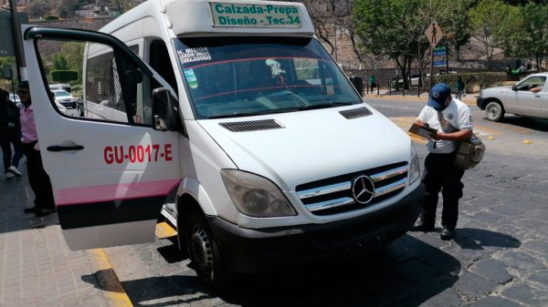 Sancionan nueve unidades de transporte público en la Capital