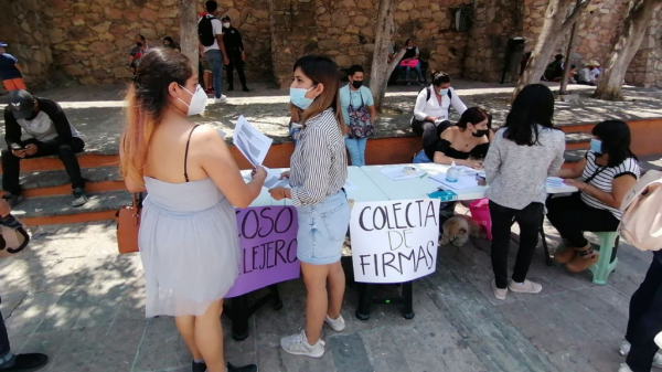 Piden que guías de turistas tomen cursos de violencia de género para ser acreditados