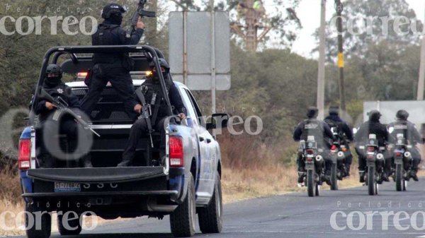 Enfrentamiento entre policías y hombres armados en Juventino Rosas deja un muerto