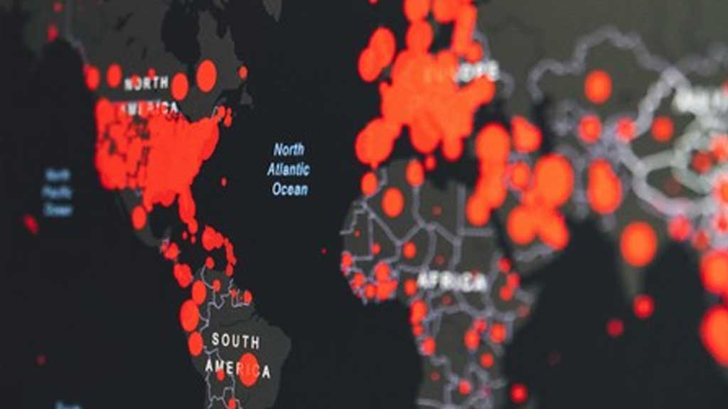 COVID se aprovecha del lento proceso de vacunación y entra en su cuarta ola global