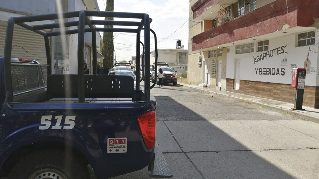 Policía dispara su arma por accidente en Manzanares