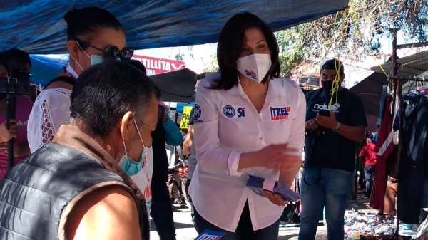 Reprocha Itzel Balderas negativa de vacunación a médicos particulares