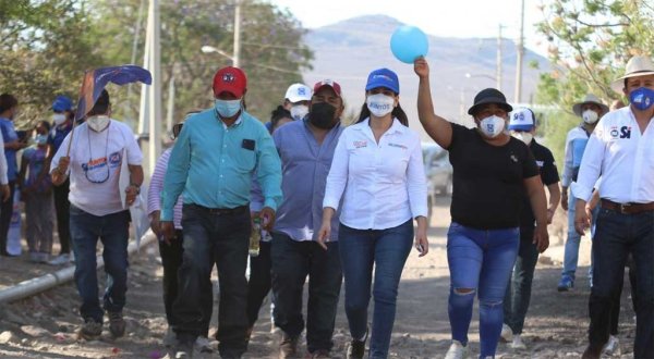 Reconocen comunidades apoyo de Lorena Alfaro