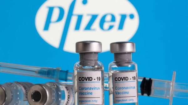 Estudio revela que la variante sudafricana es más resistente a la vacuna de Pfizer