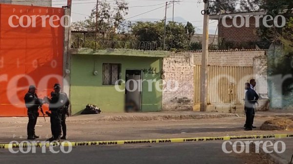 Asesinan a balazos a hombre en su casa en Valle de Santiago