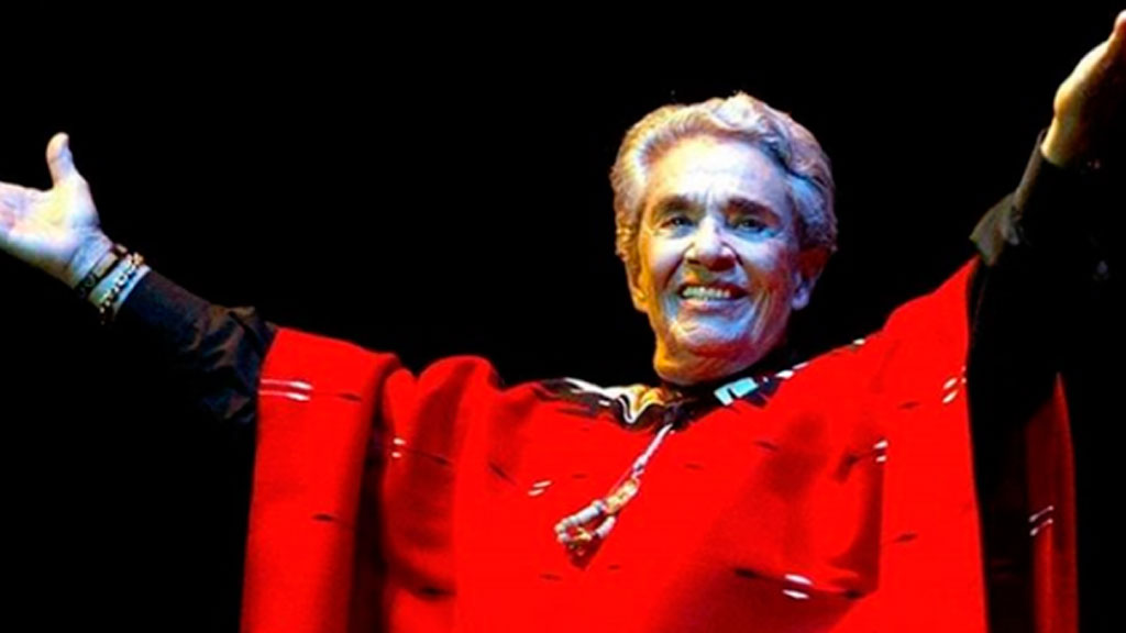 Confidente de Chavela Vargas publica libro para recordar a la cantante