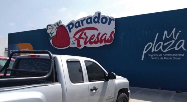 Extienden comodato en Mercado de las Fresas