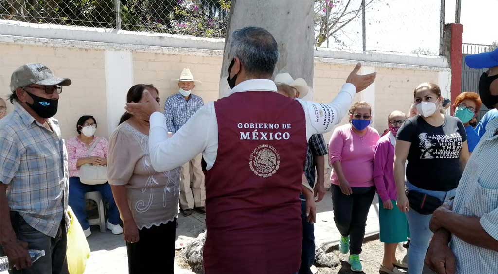 Piden que no madruguen por las vacunas porque “hay para todos”