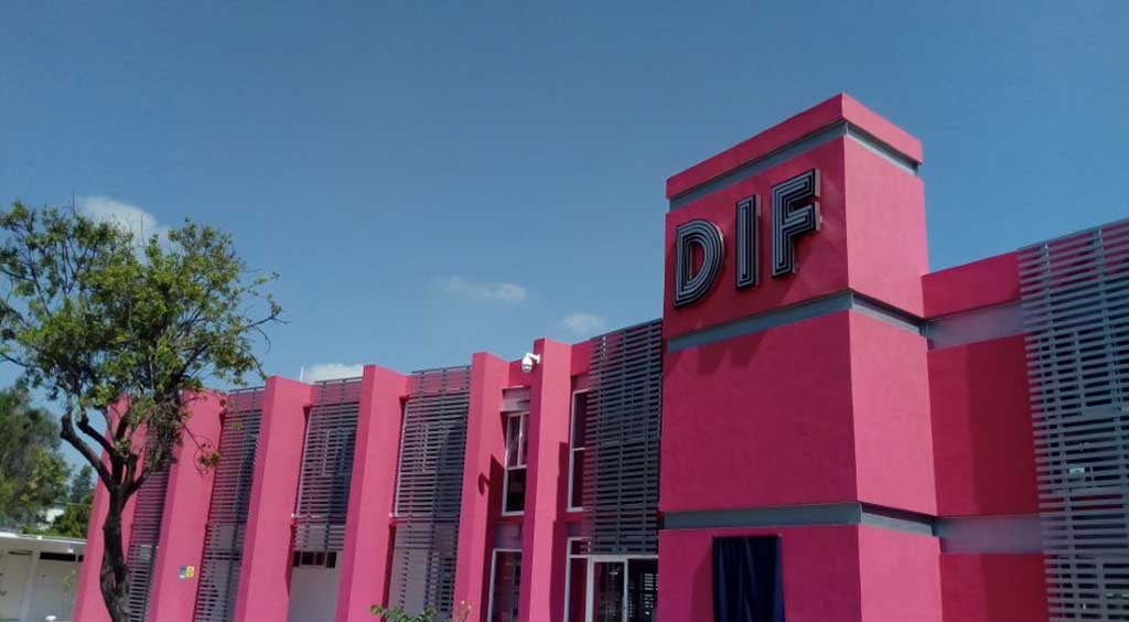 Separan de cargo a empleada del DIF por denuncia ciudadana