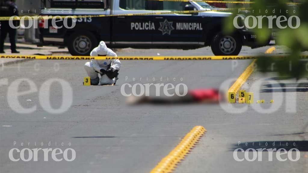 Ejecutan a hombre en medio de la calle con disparos en la cabeza