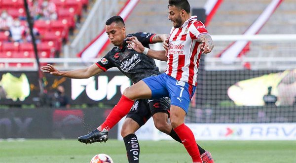 Chivas consigue la victoria ante Xolos